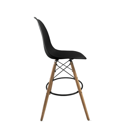 Banqueta Base Madeira Eames Preta