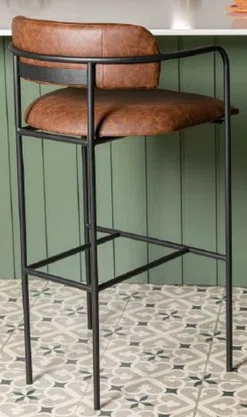 Banqueta Alta Estofada — Design Moderno em Couríssimo Marrom Claro