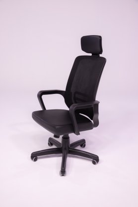 Cadeira PLX C/ Apoio de Cabeça Em Couissimo Preto