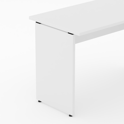 Mesa de Escritório Branca – Design Funcional