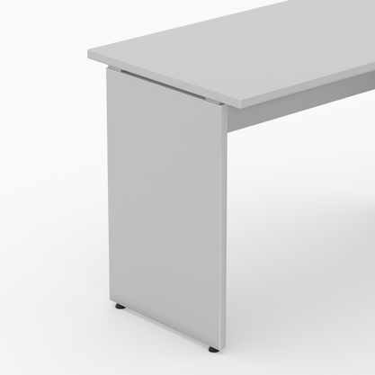 Mesa de Escritório Cinza – Compacta com Painel Frontal