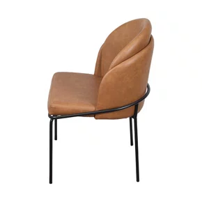 Cadeira Caramelo em PU – Estrutura em Aço e Conforto Anatômico