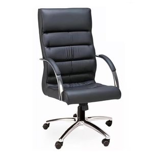 Cadeira Presidente Preta – Estofada Soft com Mecanismo Relax